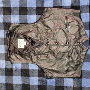 Vintage. Made in USA. Continental Leather Fashions. 4-button leather vest. 44